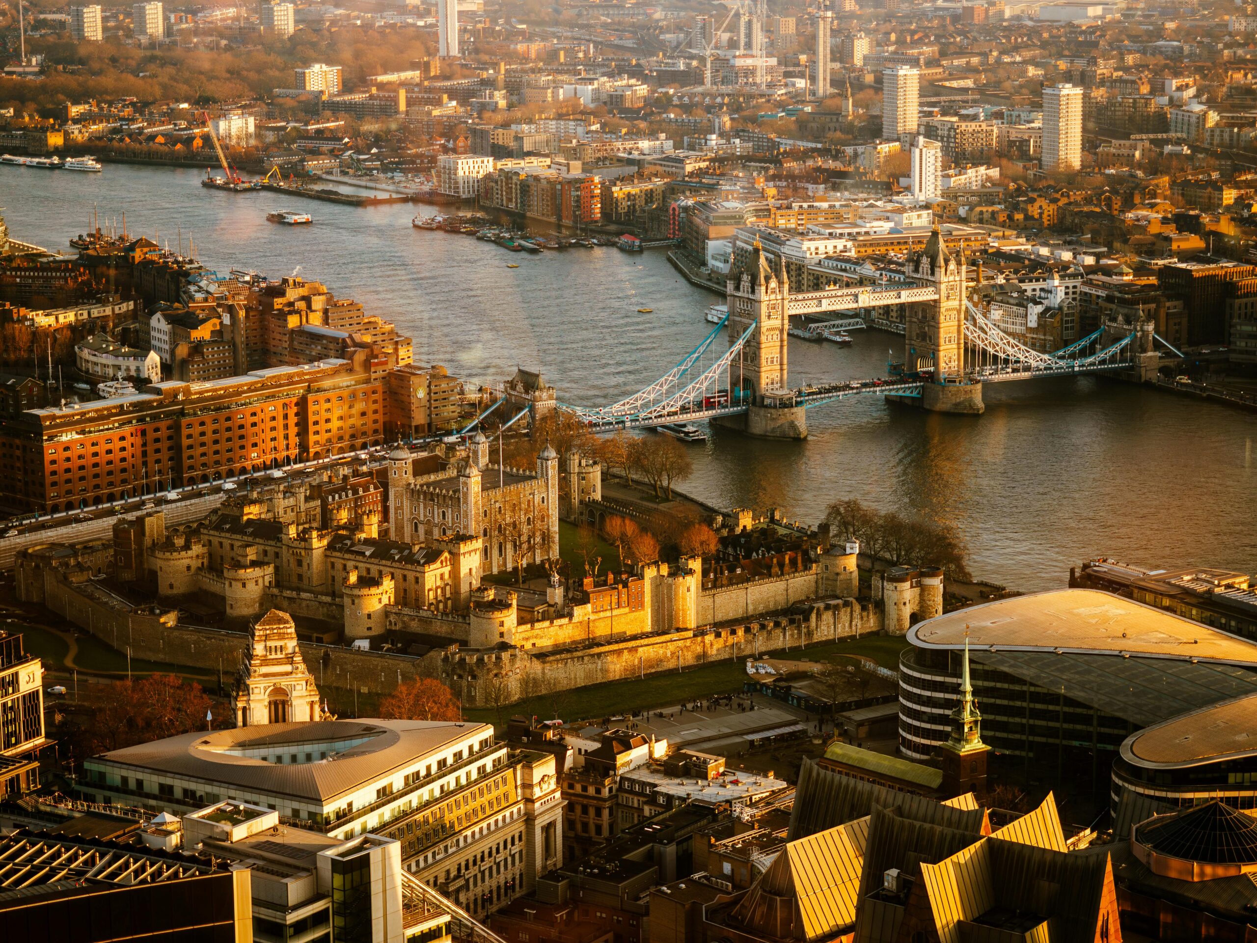 London Bridge vista from above